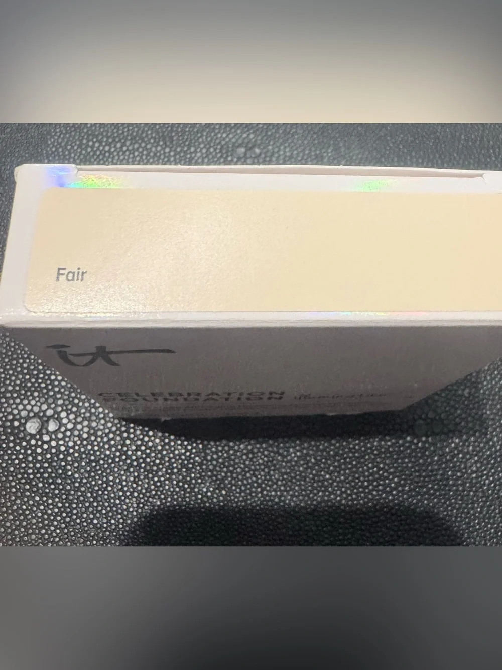New IT Cosmetics Celebration Foundation Illumination Powder